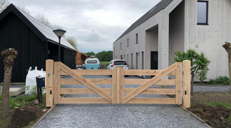 Overzicht Bank Onderstrepen Iedere tuin verdient een houten poort - Royal Fence | houten hekken en  houten poorten